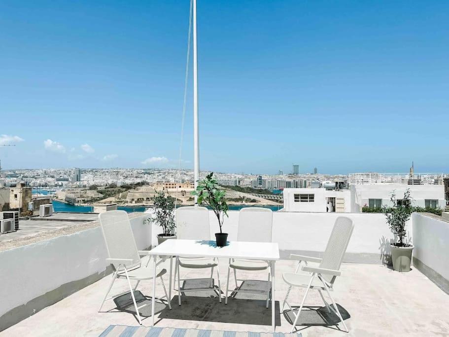 City Penthouse With Roof Terrace And Sea Views Valletta Exteriér fotografie