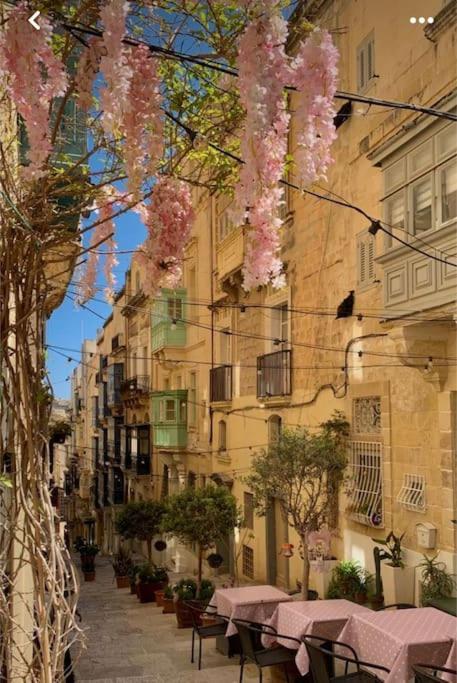 City Penthouse With Roof Terrace And Sea Views Valletta Exteriér fotografie