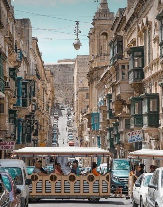 City Penthouse With Roof Terrace And Sea Views Valletta Exteriér fotografie