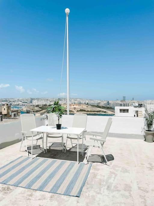 City Penthouse With Roof Terrace And Sea Views Valletta Exteriér fotografie