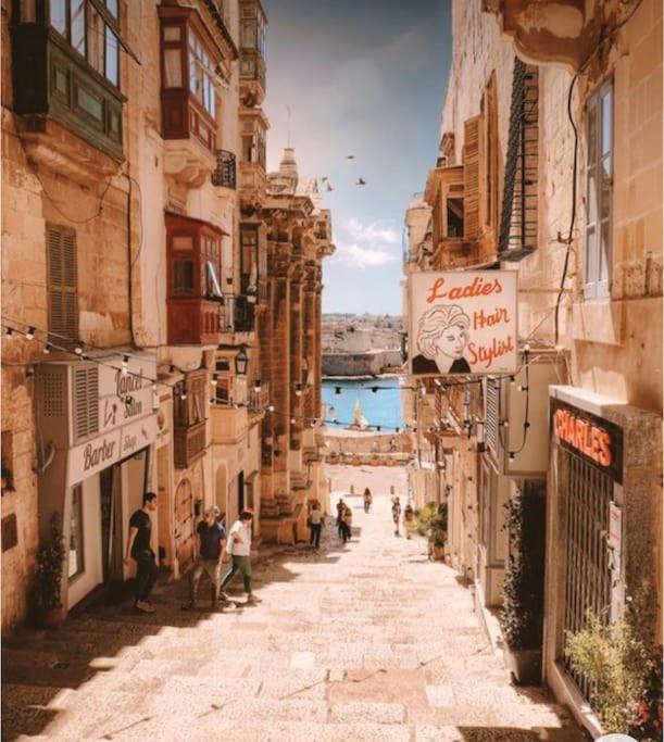 City Penthouse With Roof Terrace And Sea Views Valletta Exteriér fotografie