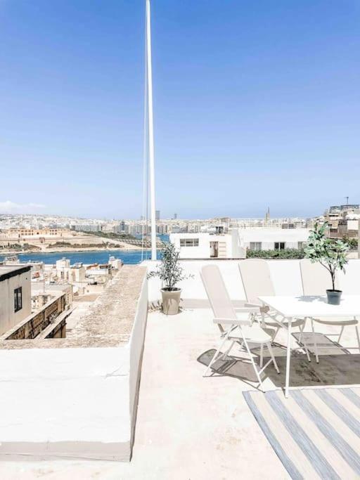 City Penthouse With Roof Terrace And Sea Views Valletta Exteriér fotografie